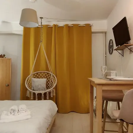 아파트 Charmant Studio Neudorf 스트라스부르